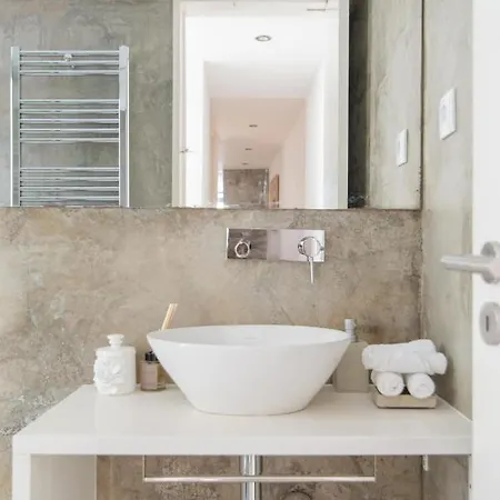 - No Principe Real شقة